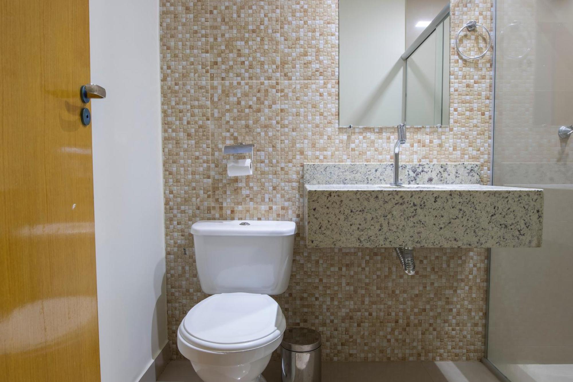 Oyo Tropical Confort Hotel, Brasilia Sao Sebastiao  外观 照片